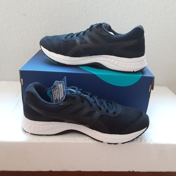 Asics - Picture 4 of 4